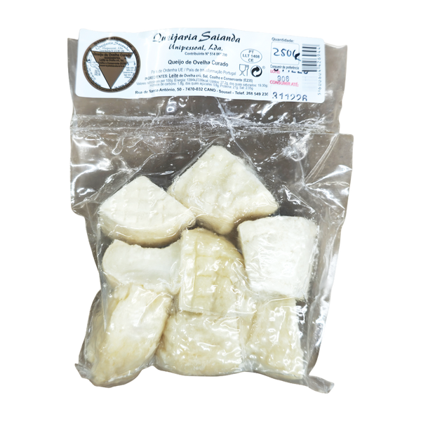 Queijo De Ovelha Curado Cortado Queijaria Saianda Und 250Grs